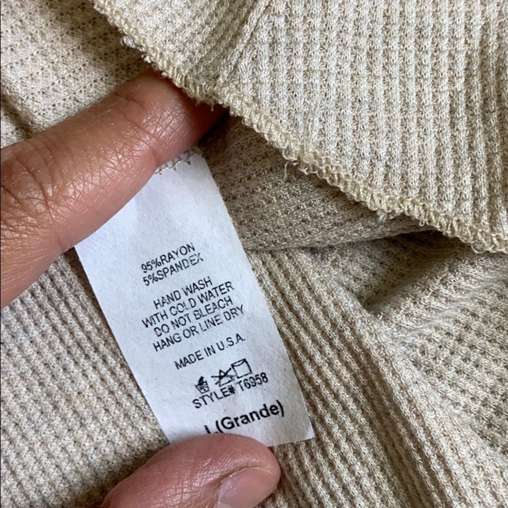 Ezra Open Shoulder Flowy Top - image 5